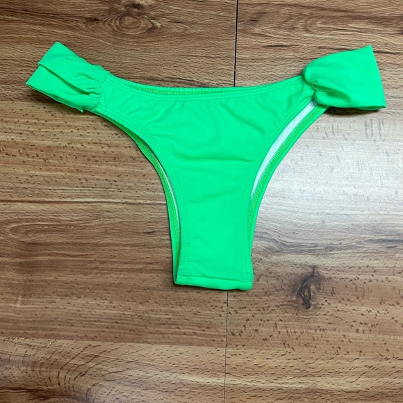 Draped Bikini Bottom / Various Colors - Picture 4 of 12